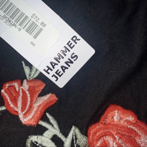 🌹HammerJeans black denim skirt embroidered roses - Picture 4 of 7